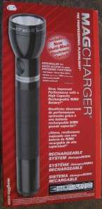 BRAND NEW MagLite Lite RE1019 Mag Charger Flashlight AC & DC 