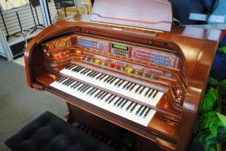Lowrey Majesty Organ  