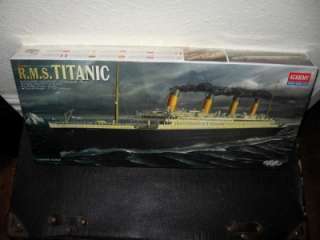 RMS Titanic Model Ship Kit 1/600 Academy NISB 17 long #1459 w 