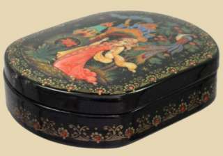This beautiful Russian lacquer box from the village of Kholui is 