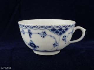 Royal Copenhagen blue fluted half lace tea cups   1/713  