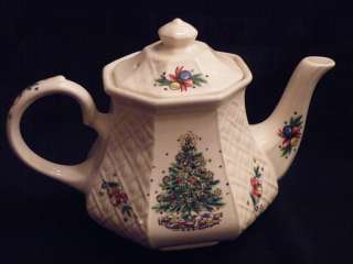 Sadler Christmas Eve Tea Pot (MINT)  