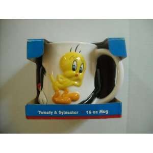 Looney Tunes Tweety Bird and Sylvester 16oz Mug 